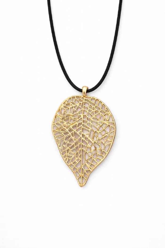 Collar Largo Hoja Dorado