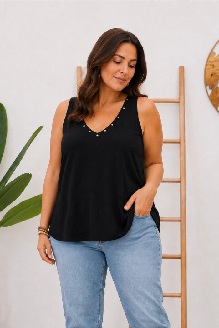 Top Tachas Negro